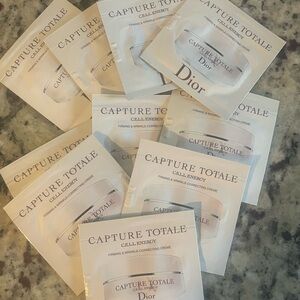 10 Dior Capture Totale Firming & Wrinkle-Correcting Creme - SAMPLES